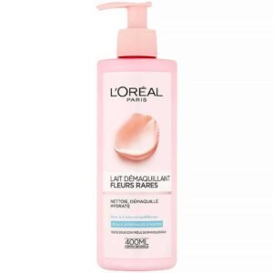 L'Oreal Paris pink cleansing milk bottle with label 'Lait Démaquillant Fleurs Rares', 400 ml carton on white background